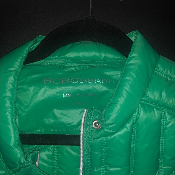 BCBG GREEN PUFF JACKET - Picture 3 of 3